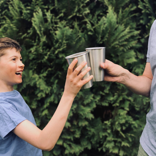 Der Edelstahlbecher, der bei uns überlebt hat